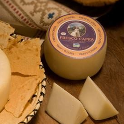 Image sur FORMAGGIO CAPRINO FRESCO "FRESCO CAPRA" -  formaggio di capra fresco forma kg 1,2, stagionatura minima  20 gg.